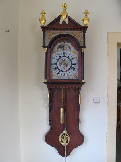 Frisian tail clock with double hood, early 19th century